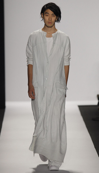 Juhyun Vivi Park - NY Fashion Week Spring 2012 - Runway 35