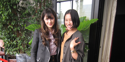 evachen @evechen212: me & @therealzooeyD @rimmellondonUS today! in case ur wondering, her blazer is Boy/BandOfOutsiders... I asked :)