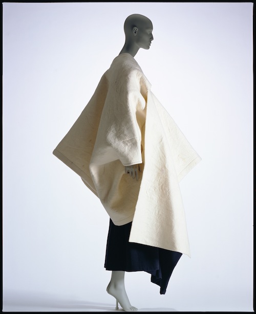 13-rei-kawakubo-comme-des-garaons A piece for Comme des Garçons by Rei Kawakubo recently shown at "Future Beauty: 30 Years of Japanese Fashion" at the Barbican Art Gallery in London